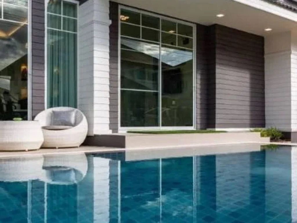 บ้านพูลวิลล่าในโครงการ ตกแต่งด้วยสไตล์ pool villa luxury หรูหราทันสมัย เฟอร์นิเจอร์ครบ