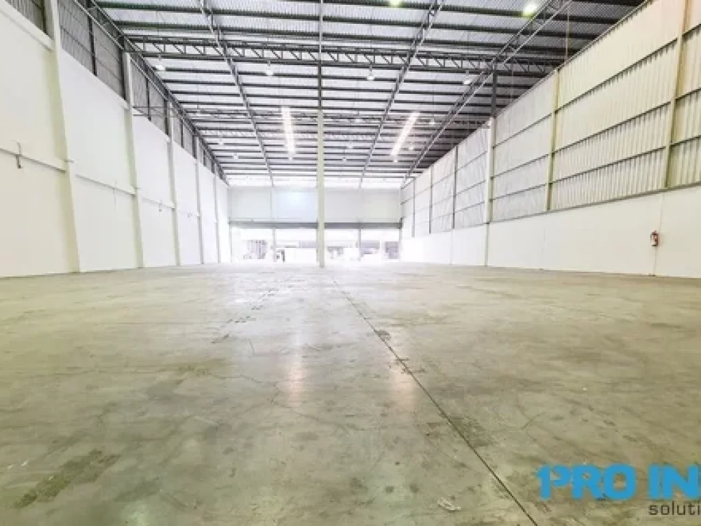 Warehouse for Rent ให้เช่าคลังสินค้า ขนาด 1125 ตรม ใกล้บางนาตราด ราคาไม่แพง