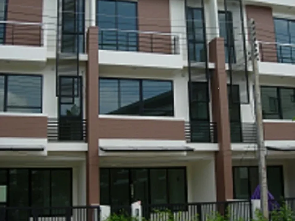 อาคารพาณิชย์ 3 ชั้นในเมืองภูเก็ต เช่า amp ขาย Commercial Building 3rd floor for Rent amp Sale