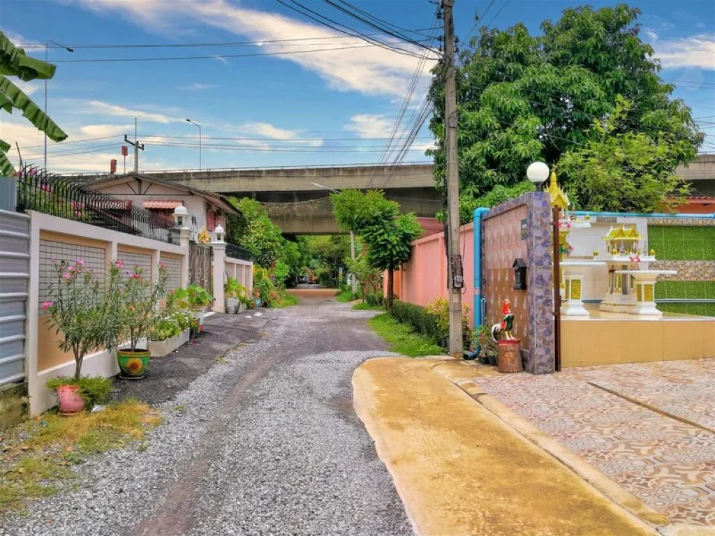 ขาย บ้านเดี่ยว ซอยร่วมสุข9 ถเลียบคลองประปา ใกล้โรบินสัน ศรีสมาน อเมือง ปทุมธานี