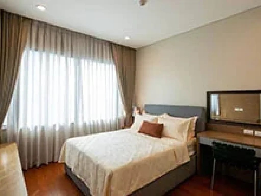 ให้เช่า ห้องดูเพล็กซ์ 3 ห้องนอน พร้อมพงษ์ For Rent 3 Bedroom Duplex Unit at Phromphong