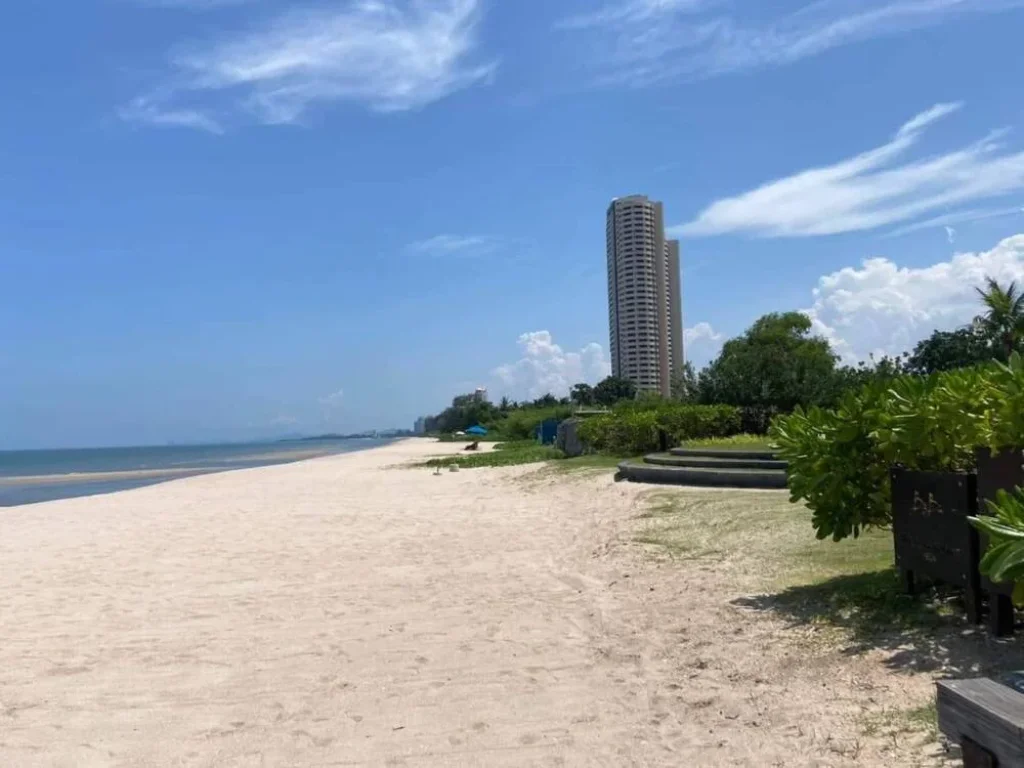 ขายถูกมาก คอนโด Thew Talay Estate หัวหิน-ชะอำ ติดชายหาด ห้องใหญ่ วิวทะเล ระเบียงกว้าง ลมเย็นตลอดวัน