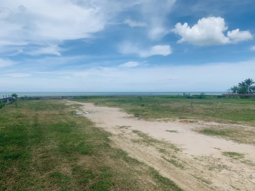 ที่ดินสวย ติดทะเล หัวหิน หาดสวย 2 ไร่กว่า ใกล้ร้านอาหารชมทะเล