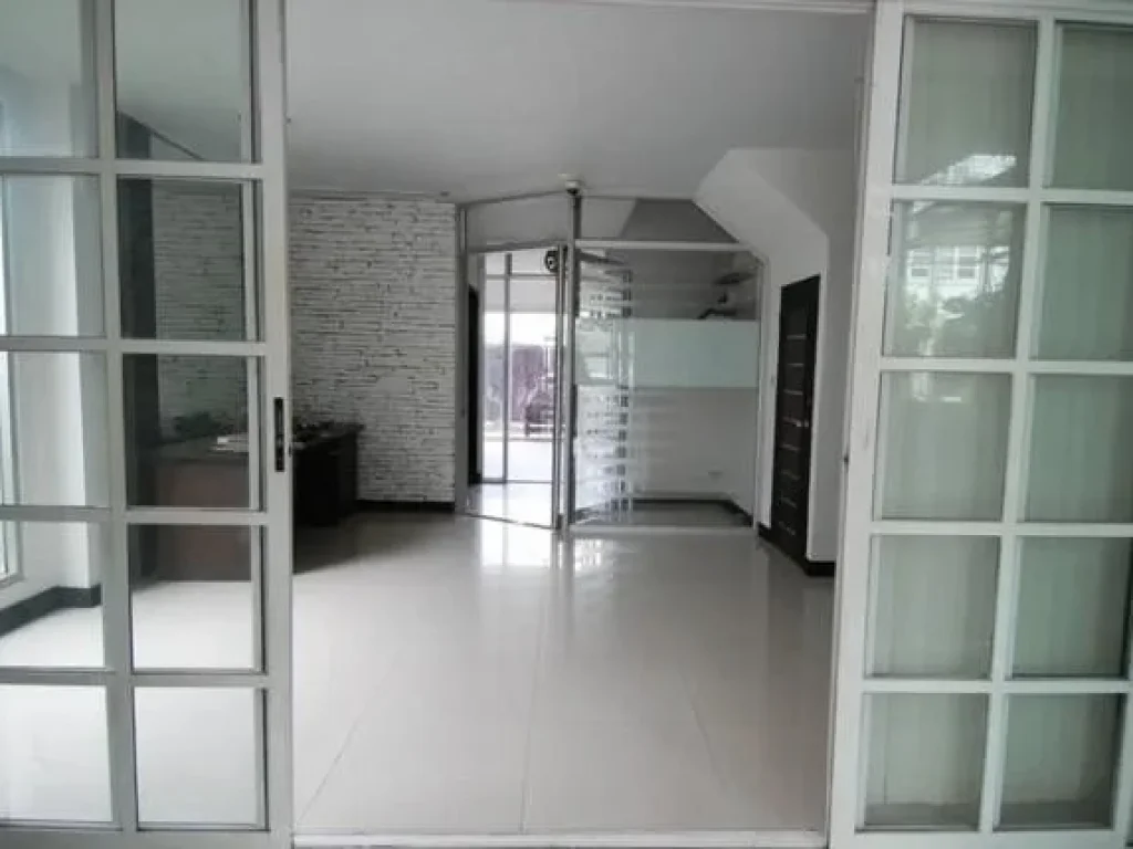 For Rent ทาวน์โฮม 3 ชั้น ซอยลาดพร้าววังหิน34 ย่านลาดพร้าว