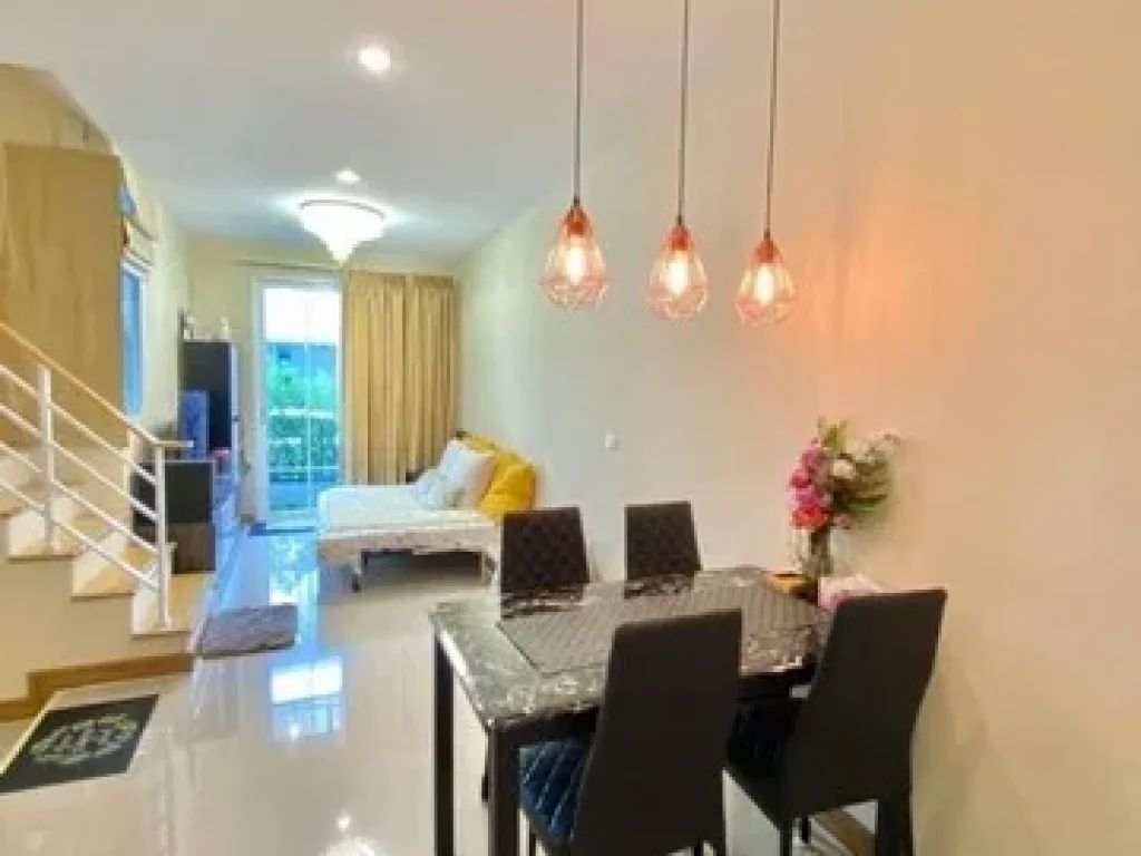 For Rent ทาวน์เฮาส์ สไตล์อังกฤษ หมู่บ้านโกลเด้นทาวน์ บางนา- สวนหลวง