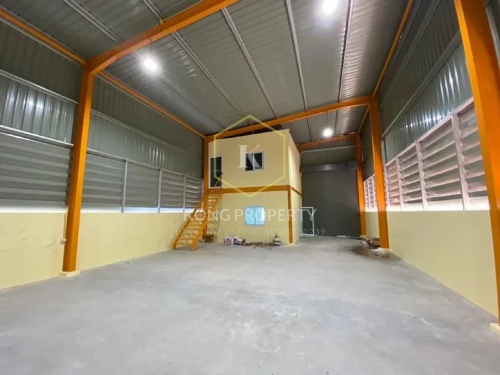 ให้เช่าโกดัง พร้อมออฟฟิศ 225 ตรม ถนน 340 อไทรน้อย นนทบุรี Warehouse for rent in Sai Noi District Nonthaburi