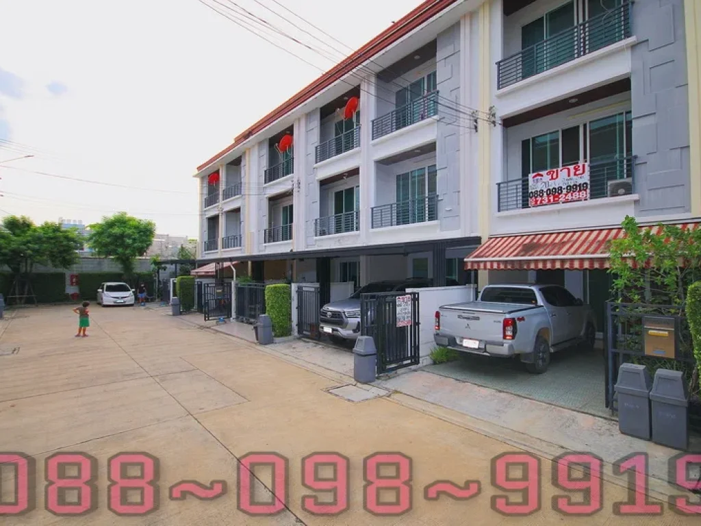 ขายด่วนทาวน์โฮม 3 ชั้น 20 ตรว บ้านกลางเมือง รัชดา36 ซเสือใหญ่อุทิศ ต่อเติม Built in สวย