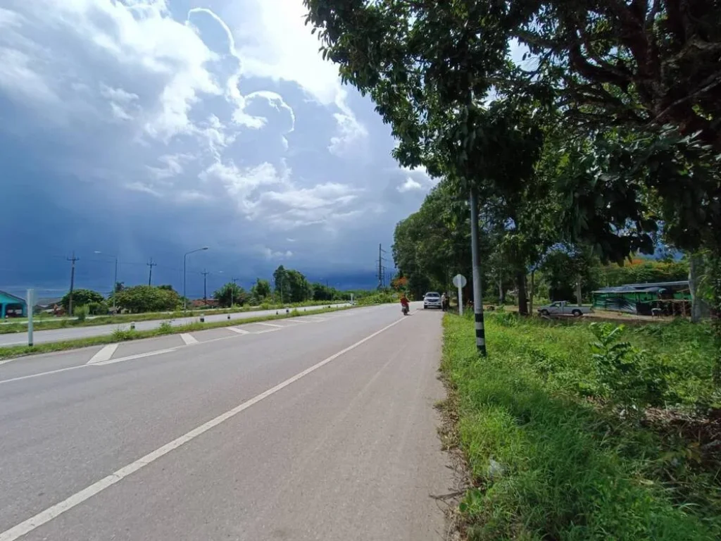 ขายที่ดินติดถนนใหญ่ บรรยากาศดี อำเภอขลุง จจันทบุรี