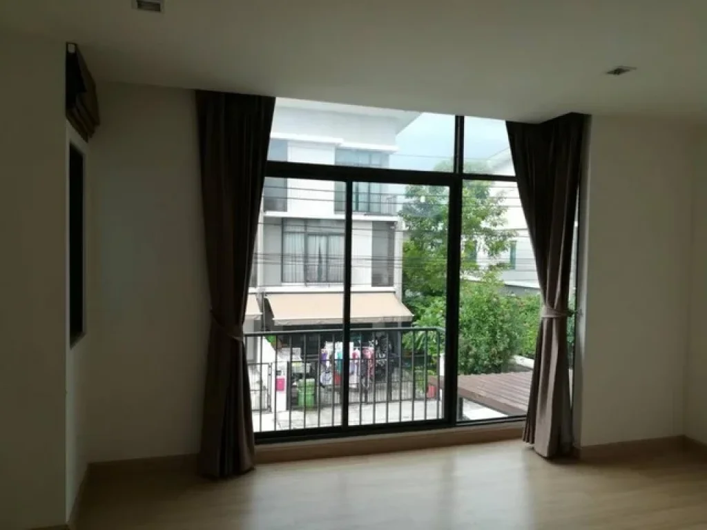 For Rent ทาวน์โฮม หมู่บ้านพฤกษาวิลล์652 ศรีสมานซอย3 ใกล้มอเตอร์เวย์