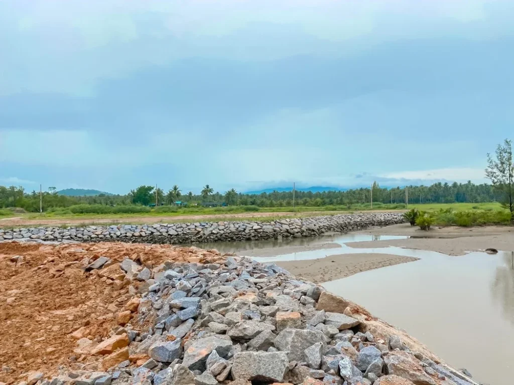 ที่ดิน ขนาด 100 ตรวติดชายทะเลทับสะแก ผ่อนได้ยาว ทับสะแก ประจวบคีรีขันธ์