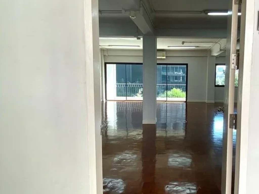 เช่าออฟฟิศ อโศก คอร์ต office for rent asoke court ขนาด 90 ตรม