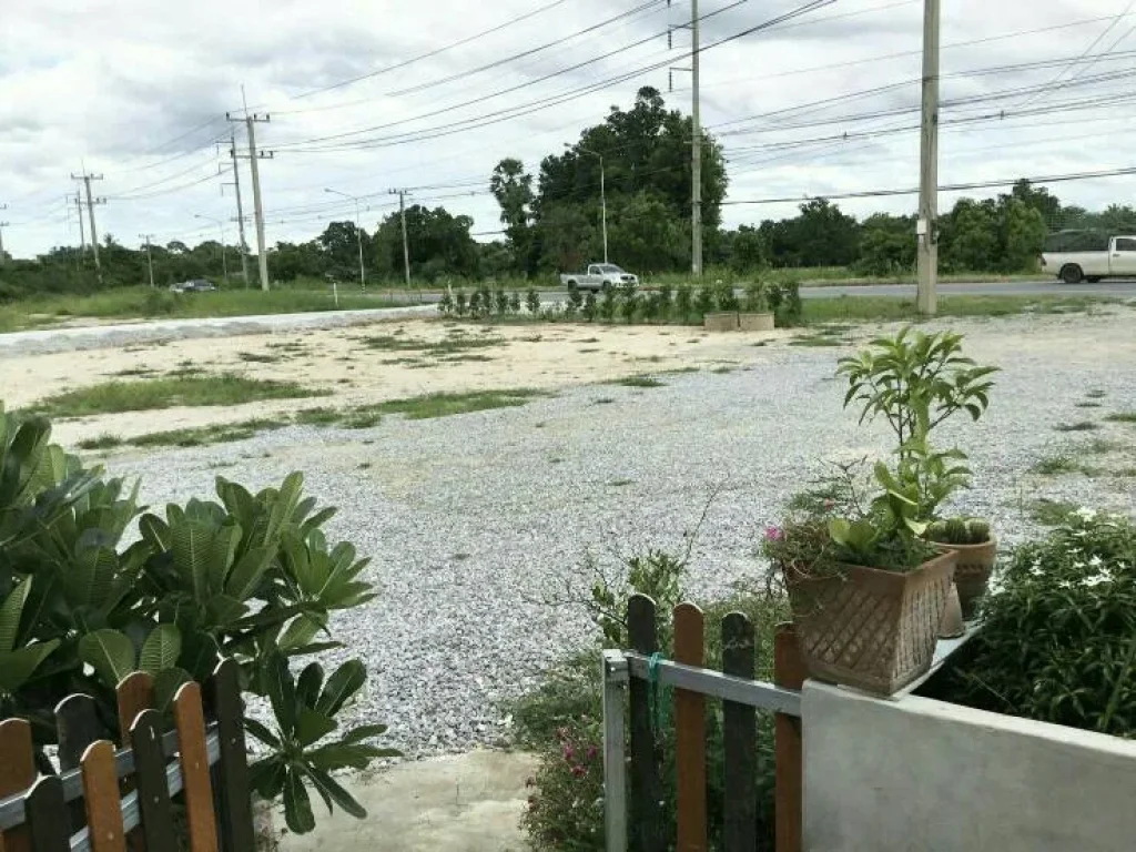 ขายบ้านสร้างใหม่พร้อมที่ดิน ติดถนนหลักเส้นหนองเบน อำเภอเมือง จังหวัดนครสวรรค์