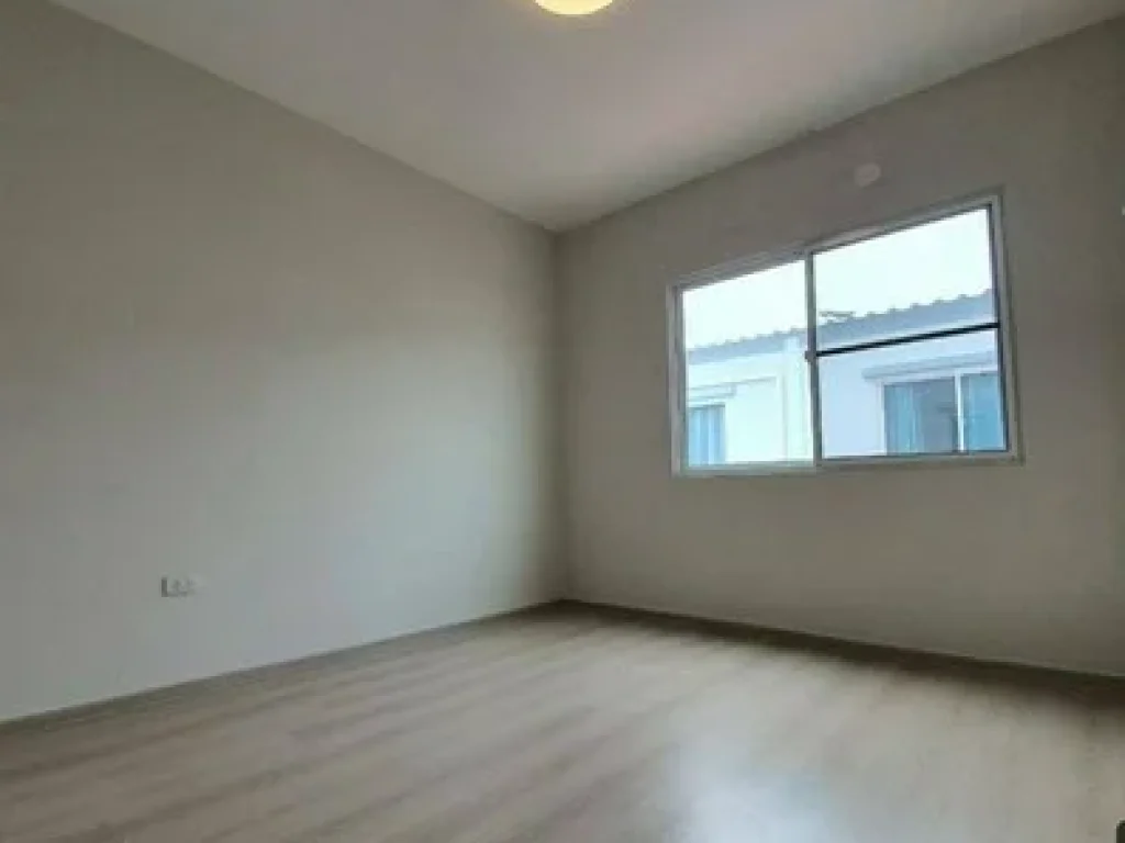 townhome อินดี้ 2 ศรีนครินทร์ Indy 2 Srinakarin 3290000 บาท ขนาดเท่ากับ 24 Square Wah 0 NGAN 0 ไร่ ทำเลศักยภาพ ใกล้ BTS สถานี ศรีนครินทร์