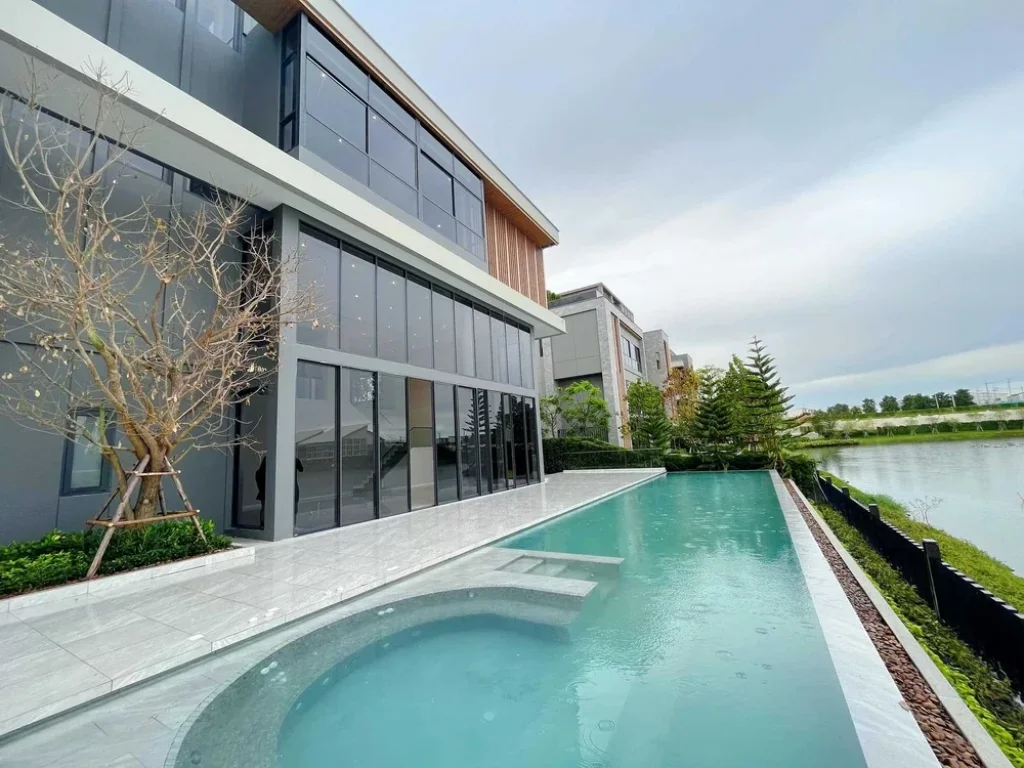 ขายบ้านเดี่ยว 3 ชั้น โครงการ Lake Legend บางนา-สุวรรณภูมิ ออกแบบโดยผสานแนวคิด Modern Italian Lakeside Villa ติดริมทะเลสาบ 100 ไร่