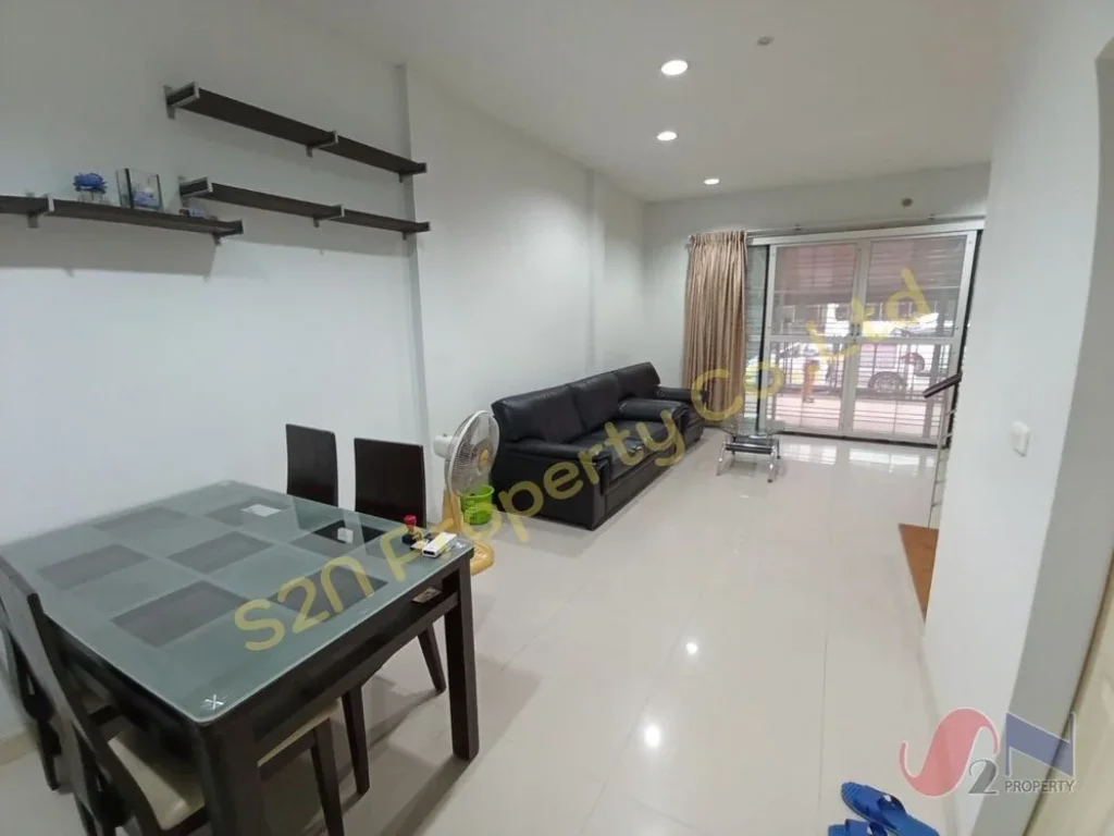 ขายทาวน์โฮม3ชั้น 206ตรว มบ้านกลางเมือง Urbanion ลาดพร้าว71