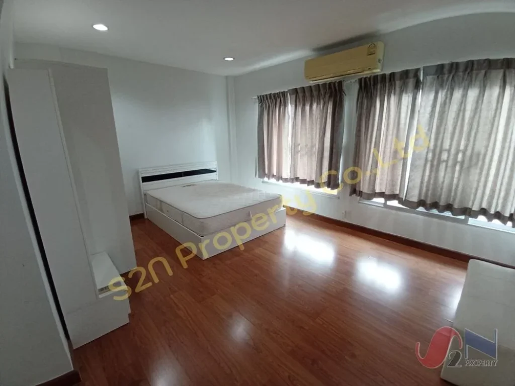 ขายทาวน์โฮม3ชั้น 206ตรว มบ้านกลางเมือง Urbanion ลาดพร้าว71