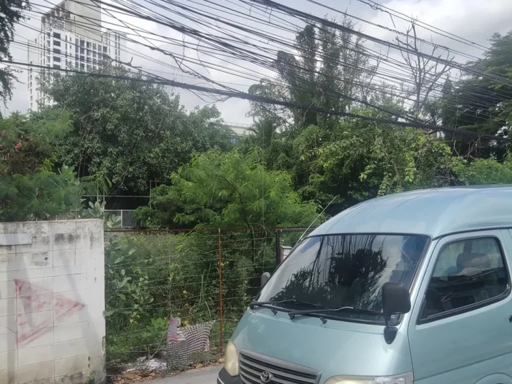 ขายที่ดินในซอย สุขุมวิท 40 land for sale sukhumvit 40 พื้นที่ 141 ตรว