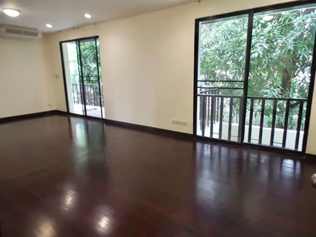 ให้เช่า บ้านเดี่ยว พร้อมสระส่วนตัว ในซอยปรีดีฯ For Rent A Single House with private pool amp garden in Pridi