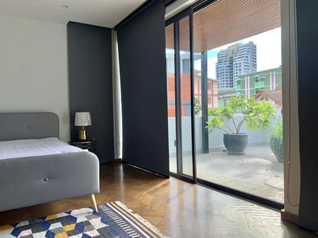 ให้เช่า บ้านเดี่ยว สวยและใหม่มาก พร้อมสระส่วนตัว ในสุขุมวิท For Rent A Modern amp New Single House with private pool in Sukhumvit