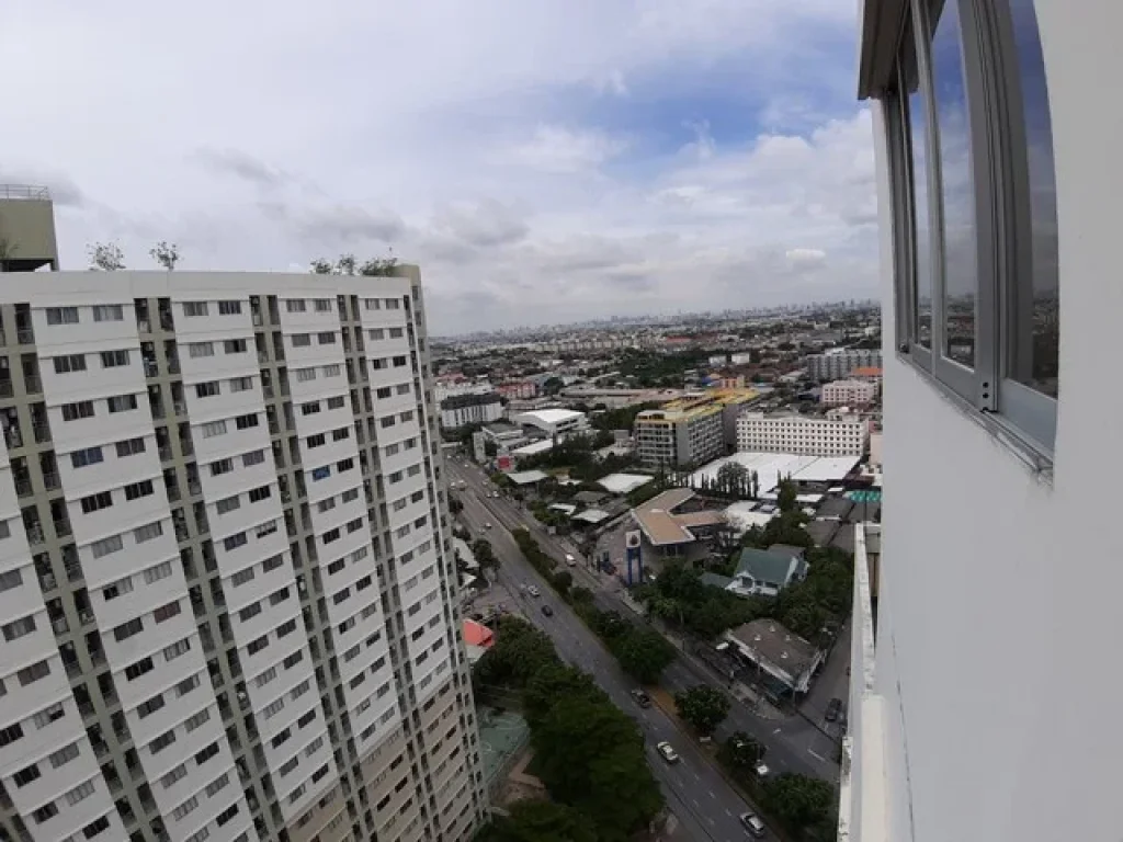 ขายคอนโด ห้องปรับปรงุใหม่แล้ว พร้อมอยู่ ห้องมุม ลุมพินี คอนโดทาวน์ รามอินทรา-นวมินทร์