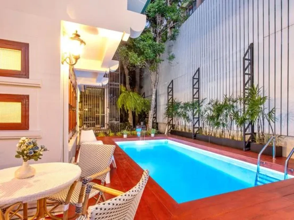 ให้เช่าบ้าน ใจกลางสาทร สวนพลู Luxury heritage pool villa Sathorn พร้อมอยู่ รีโนเวทใหม่ 2 ชั้น 4 ห้องนอน