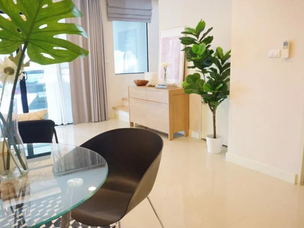 ให้เช่าโฮมออฟฟิศ 3 ชั้น หมู่บ้านกลางเมืองพระราม 9 รามคำแหง Home Office For Rent BAAN KLANG MUANG RAMA 9-RAMKHMAHAENG