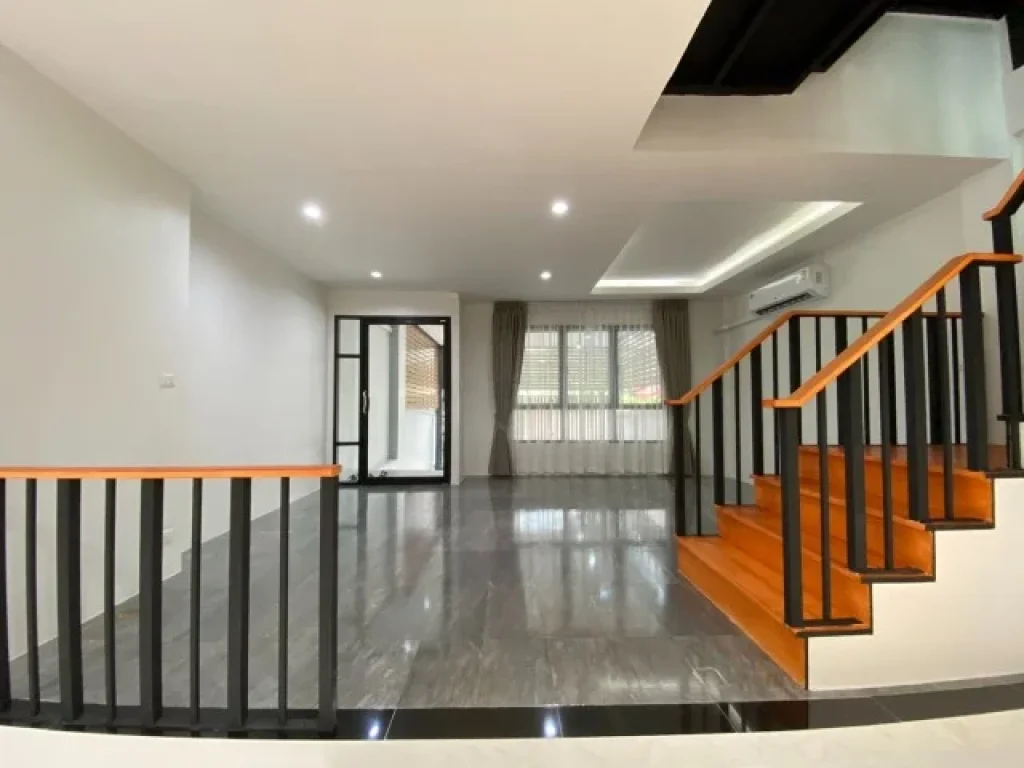 ขายทาว์โฮมทำเลเมือง อุดมสุข 41 ใกล้ BTS อุดมสุข Unique สุดๆกับบ้านสไตล์ Modern Loft ปรับโฉมใหม่