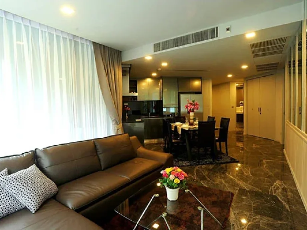 เช่าด่วน คอนโด แบบ 3 ห้องนอน ในซอย สุขุมวิท 41 ใกล้ BTS พร้อมพงษ์ For Rent A 3 Bedroom Unit in Sukhumvit 41 Near BTS Prompong