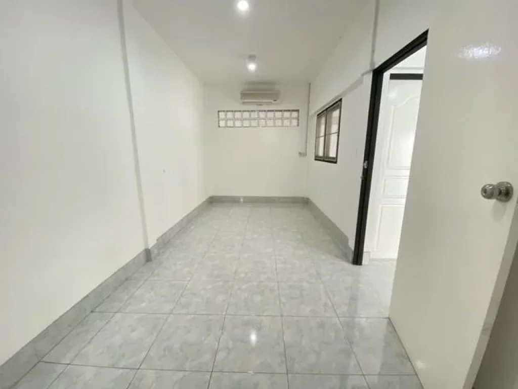 For Rent บ้านเดี่ยว รีโนเวทใหม่ ใกล้MRTสุทธิสาร