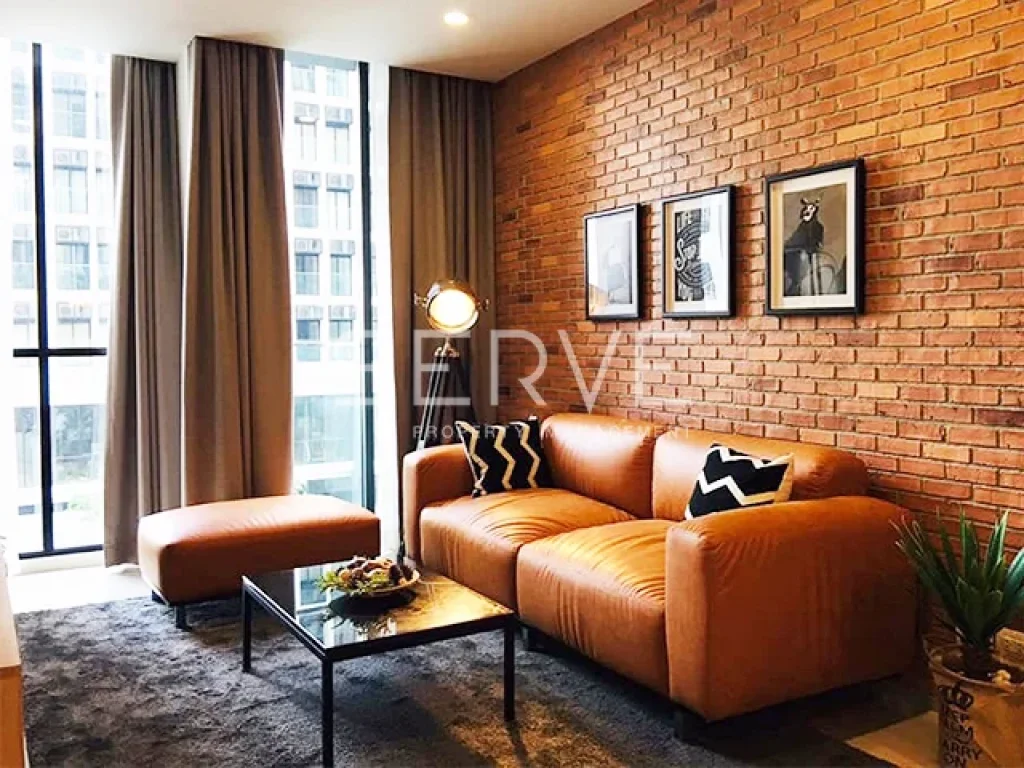 ให้เช่า 2 นอน Modern Loft Style สวยมากกับทำเลทองเพลินจิตที่ Noble Ploenchit 70 K