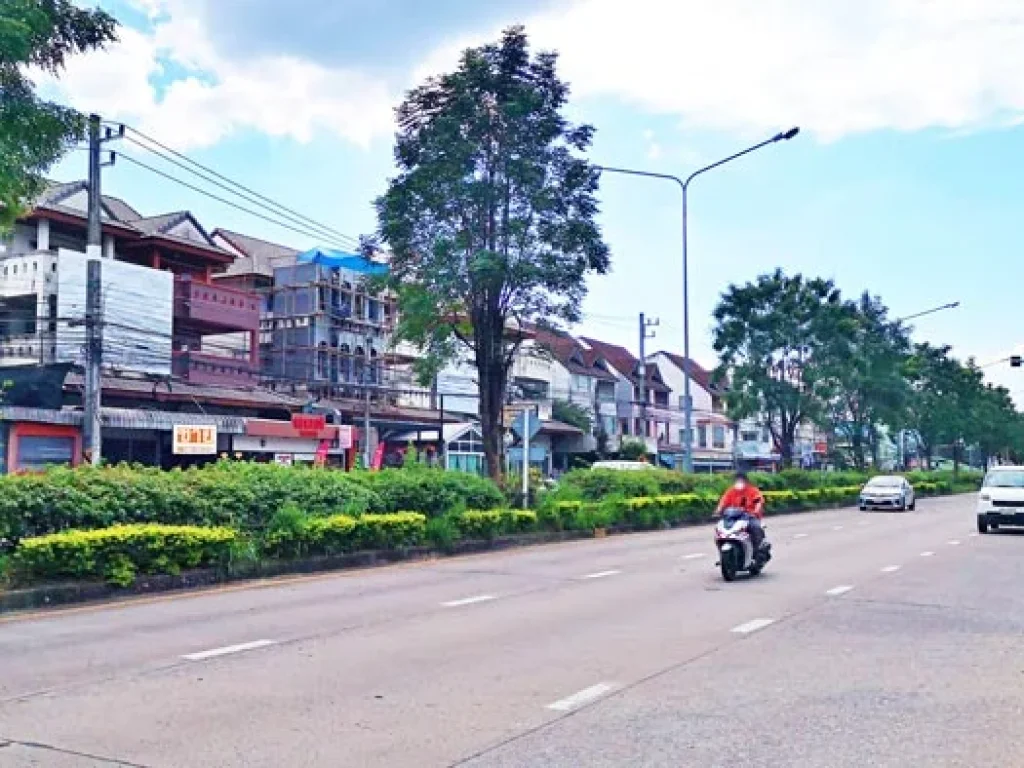 ขายอาคารพาณิชย์ ติดถนนวงแหวนรอบสอง ใกล้ตลาดแม่เหียะ อำเภอเมืองเชียงใหม่