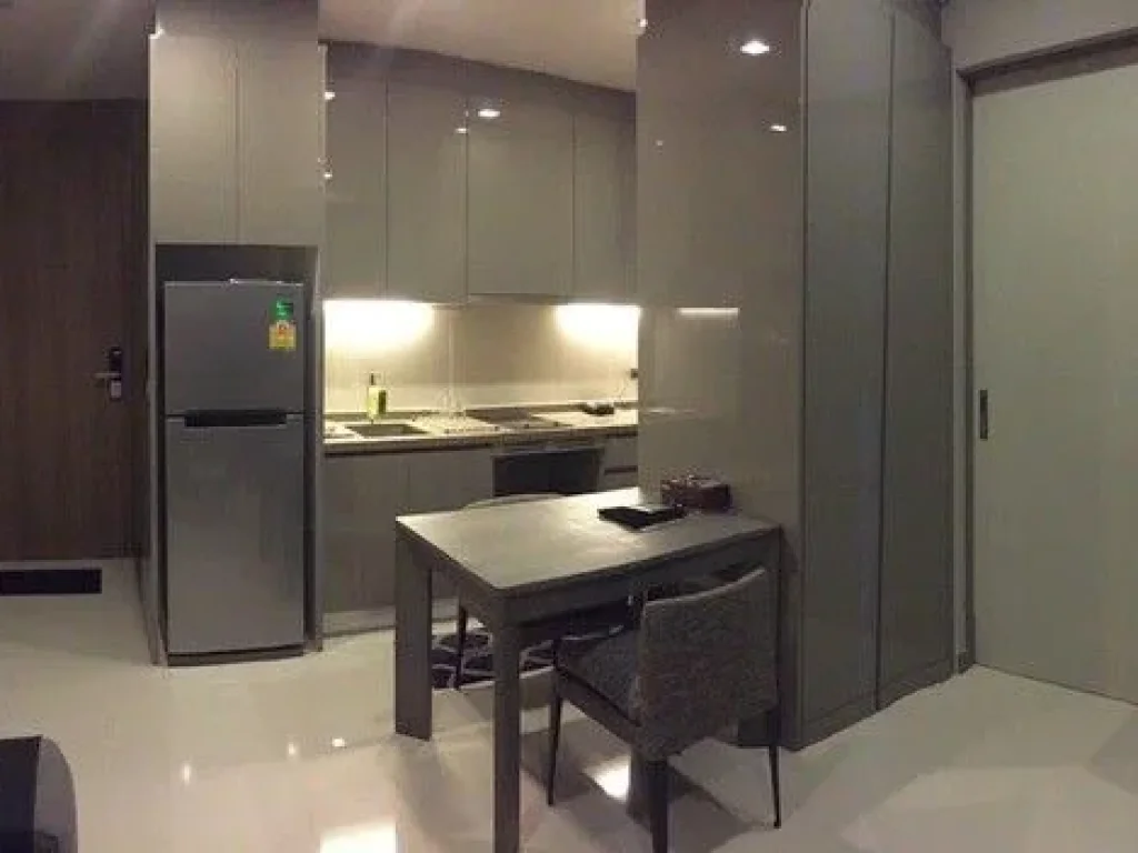 ให้เช่า M Silom เอ็ม สีลม อนุญาตเลี้ยงน้องหมา น้องแมวได้ ชั้น 11 fully Furnished