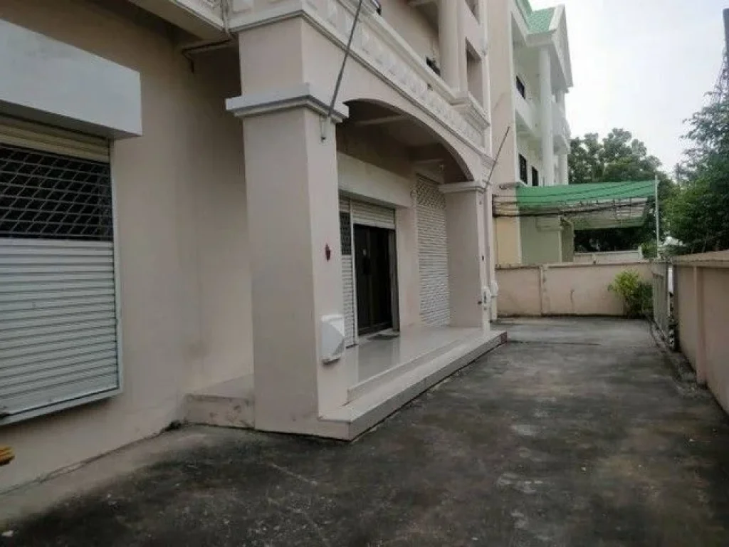 ให้เช่าด่วน สำนักงาน - 3 BEDROOM 55000 B ไม่ไกลจาก วัดลําโพ ทำเล-ทอง