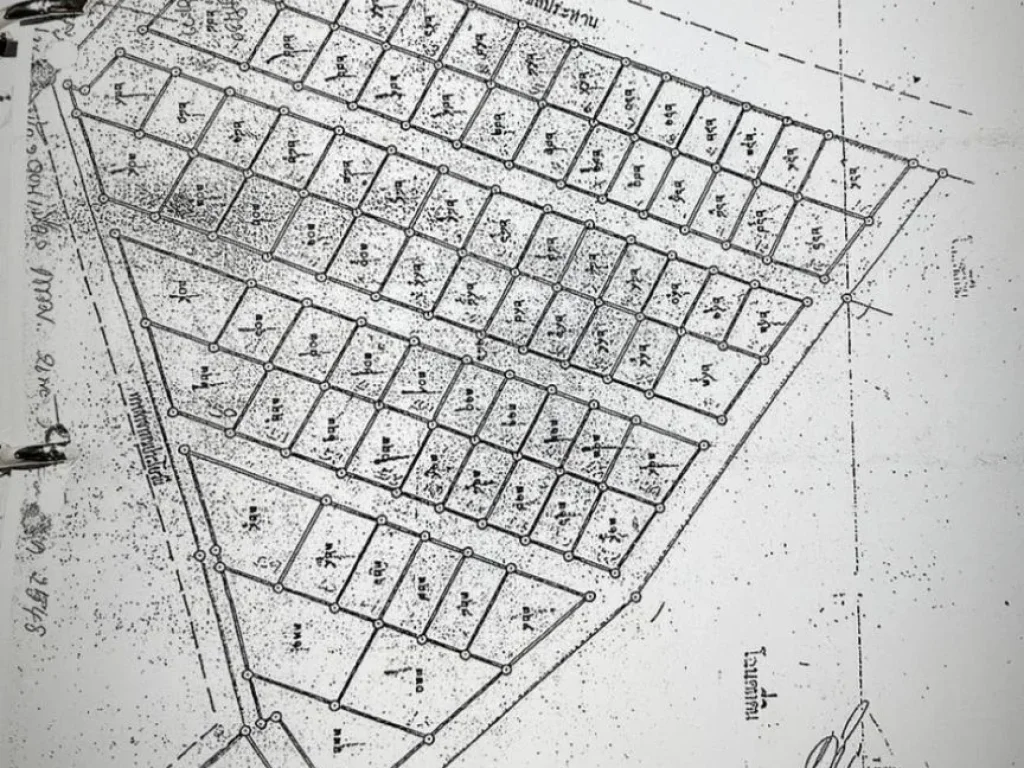 ขายที่ดินโฉนด80กว่าแปลงๆละ80-100ตรวที่เหลือหักทางออกแล้ว20ไร่เศษไร่ละ15ล้านบาทตท่าแลงอท่ายางจเพชรบุรี