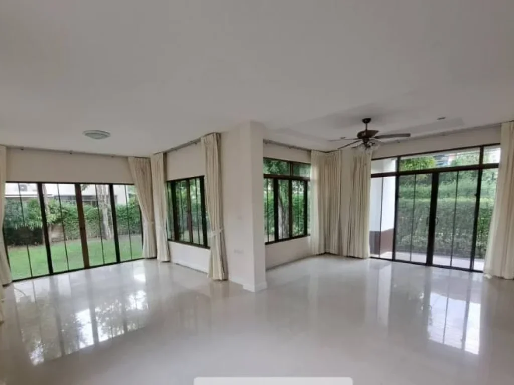 ให้เช่า บ้านเดี่ยว 3 ห้องนอน พร้อมสวนใหญ่ ใกล้เมกาบางนา For Rent 3 Bedroom Single House with Big Garden near Mega Bangna