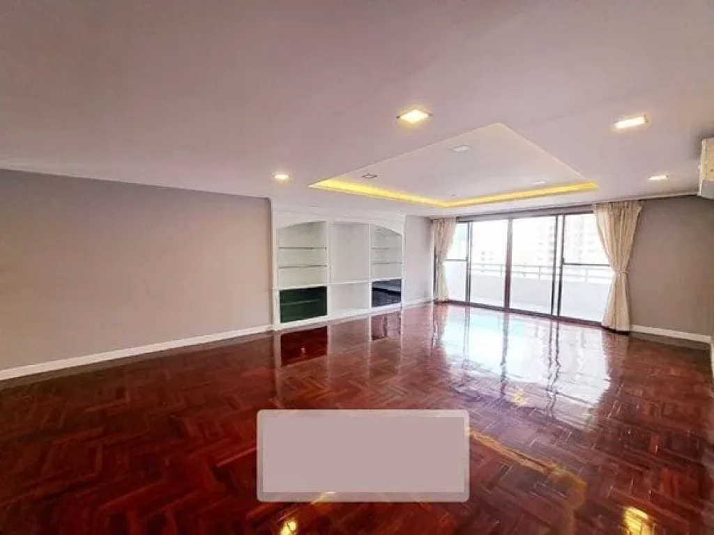 ให้เช่า คอนโด 3 ห้องนอน กว้างขวาง ใกล้ BTS อโศก For Rent A spacious 3 Bedroom Condo Near BTS Asoke