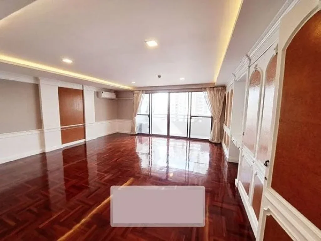 ให้เช่า คอนโด 3 ห้องนอน กว้างขวาง ใกล้ BTS อโศก For Rent A spacious 3 Bedroom Condo Near BTS Asoke