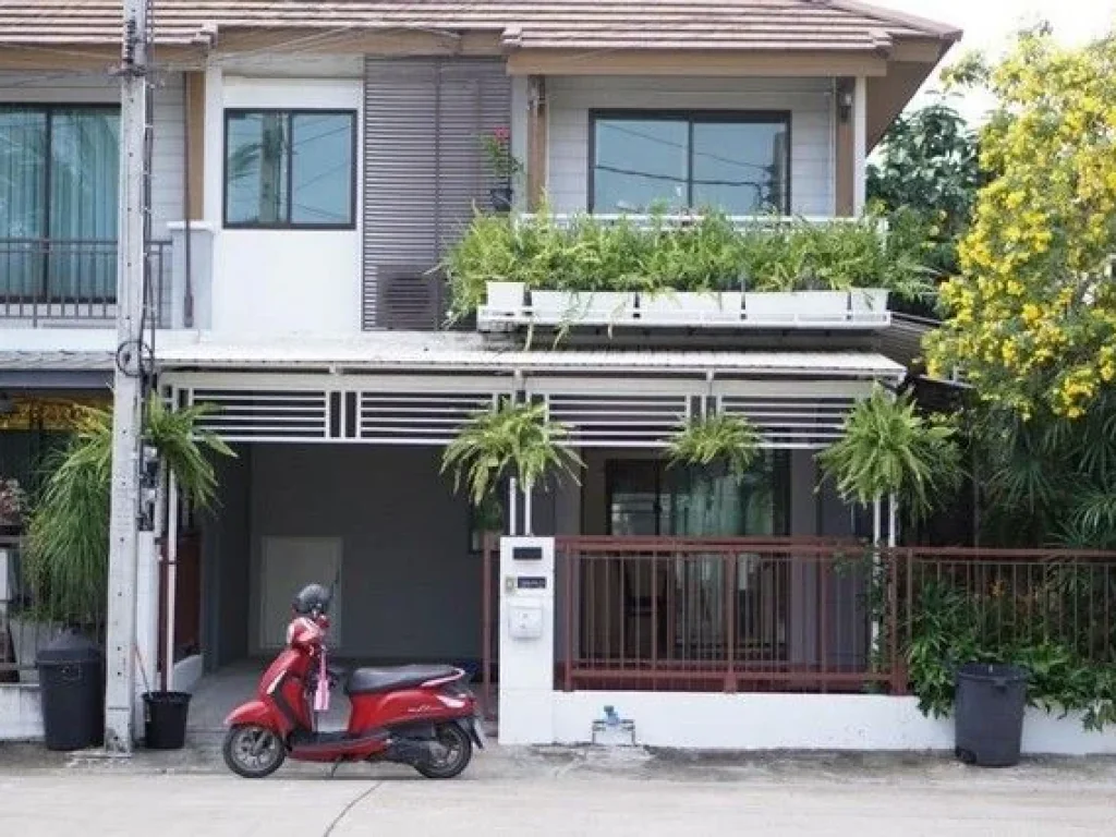 For Rent ทาวน์เฮาส์ หลังมุม พฤกษาวิลล์ 73 ซอยพัฒนาการ38 ใกล้ทางด่วน