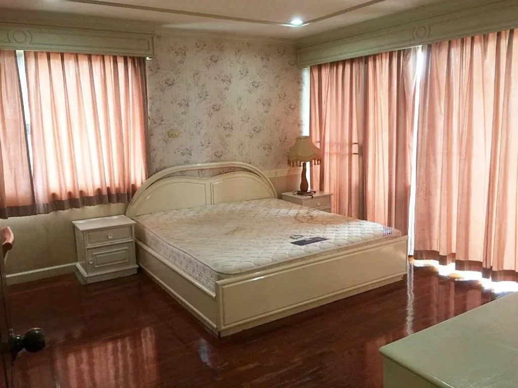 Condo Masterview Executive Place ใกล้ไอคอนสยาม 2 ห้องนอน 2 ห้องน้ำ ชั้น19 เฟอร์ built in บางส่วน