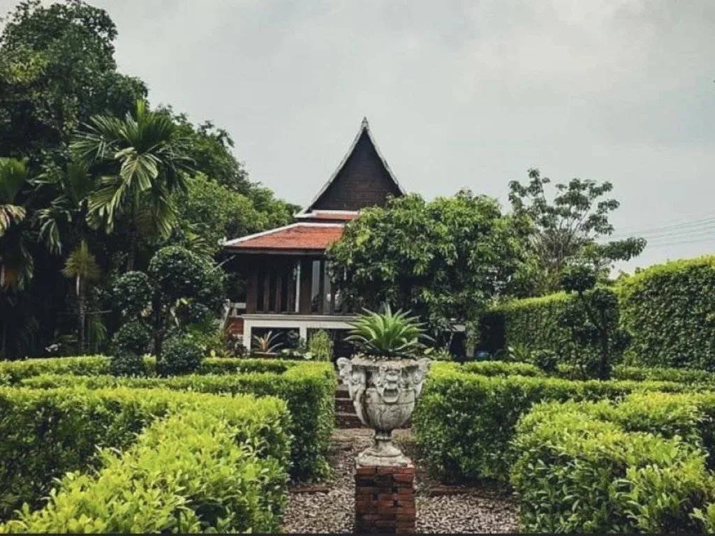 ขายบ้านเรือนไทยพร้อมร้านกาแฟที่สวยเหมาะกับธุรกิจร้านกาแฟและรีสอร์ททำเลดีมาก