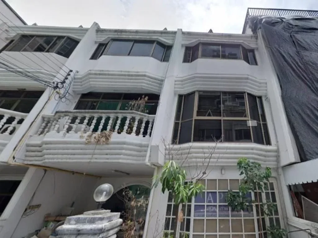 พิเศษ ให้เช่าทาวน์เฮ้าส์ 5 ห้องนอน สุขุมวิท 49 เช่า 70000 บาทเดือน