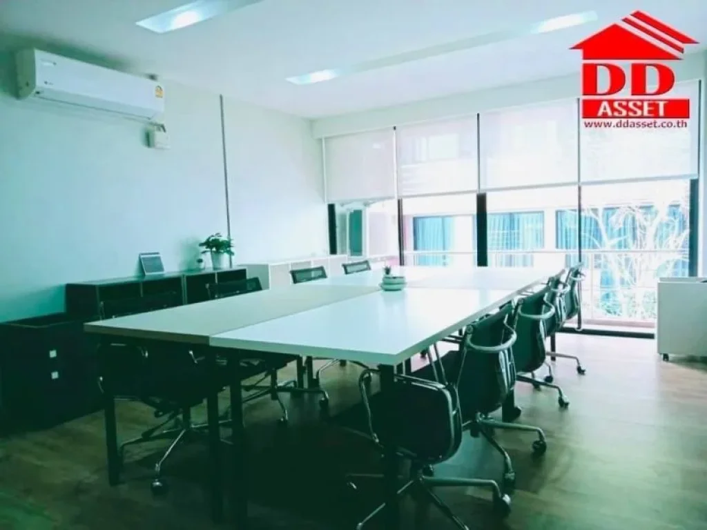 ให้เช่าออฟฟิศเซอร์วิท Co Working Space สีลม btsช่องนนทรี ราคาดี รวมน้ำไฟ จดทะเบียนบริษัทได้