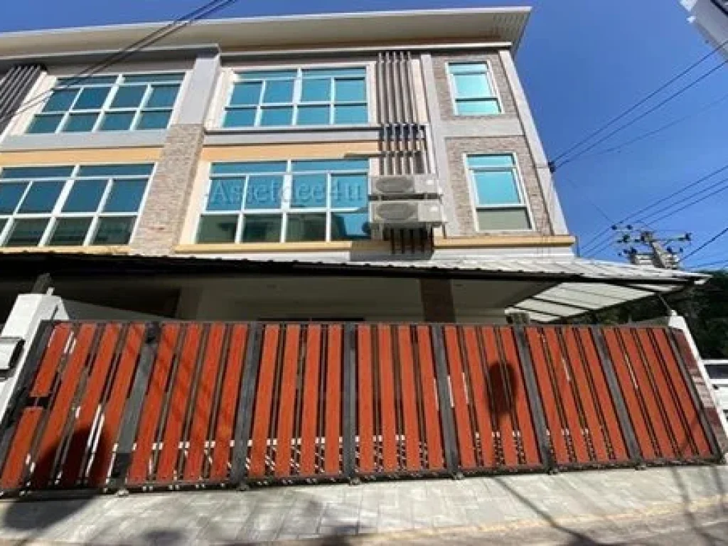 ให้เช่าทาวน์โฮม 3 ชั้น Modern Life Townhome ห้วยขวาง ใกล้ MRTห้วยขวาง ทำโฮมออฟฟิศได้