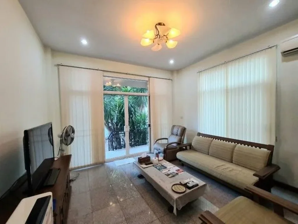 บ้าน - ไม่ไกลจาก - 12000000 บาท 5BR 0 Rai 0 NGAN 62 SQWA เข้าออกได้หลายทาง กรุงเทพ