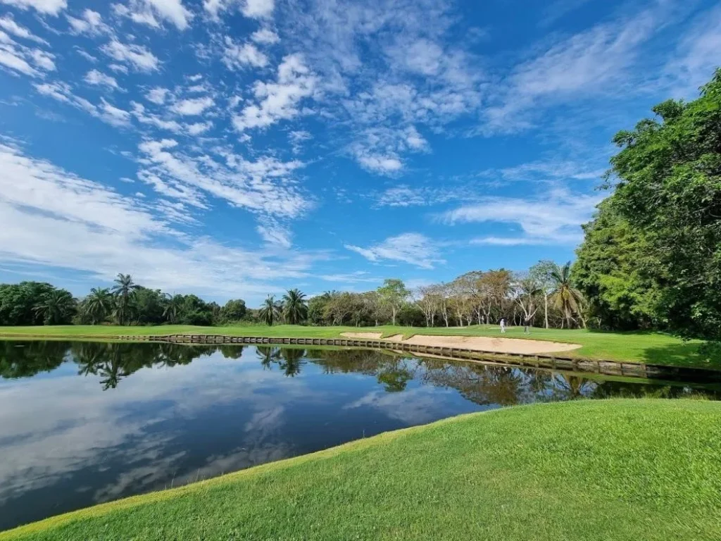 ขาย ที่ดินเปล่าในสนามกอล์ฟ Subhapruek Golf Club สนามกอล์ฟ