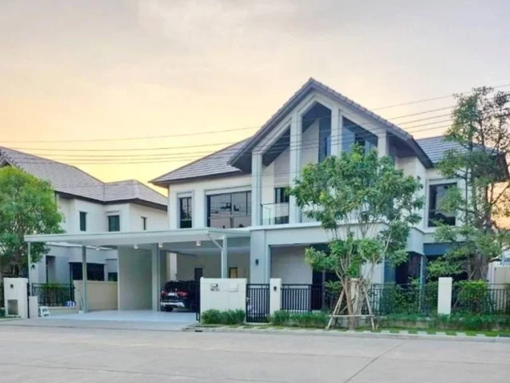 เฟอร์หรูครบ บ้านใหญ่ที่สุดในโครงการ บ้านสวยแปลงมุม 5นอน