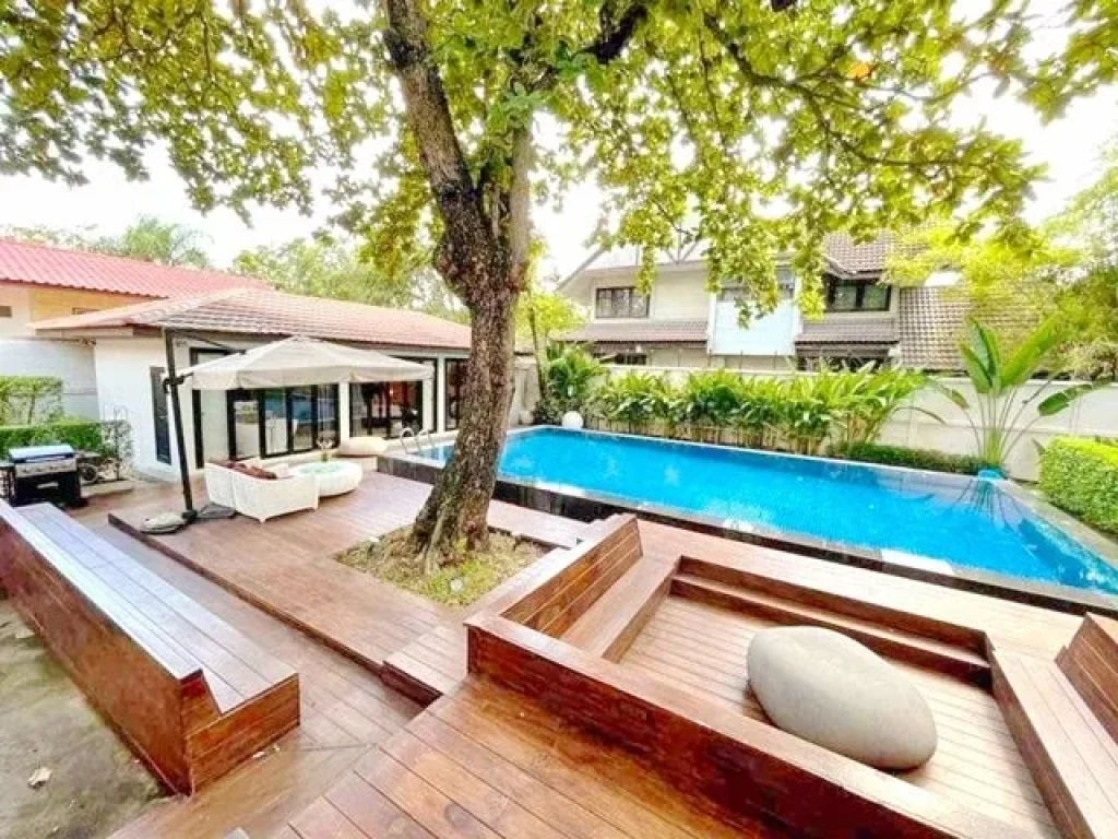 ดองกิ มอลล์ ทองหล่อ เฟอร์หรูครบ บิ้วอิน คฤหาสน์ Pool Villa