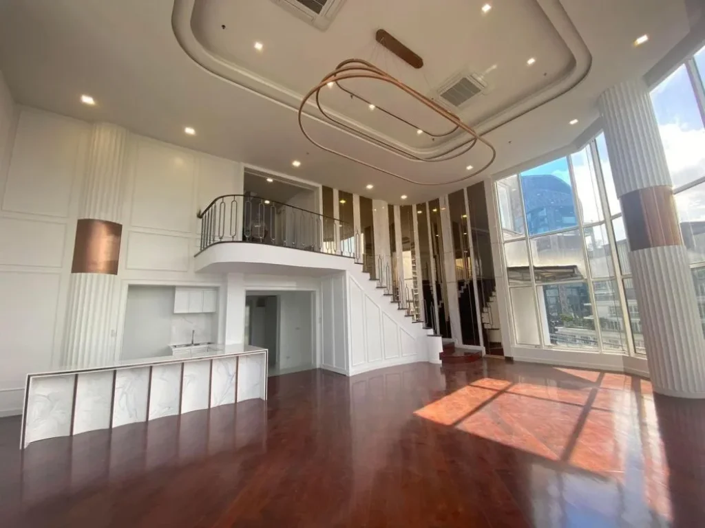 Moon Tower Penthouse - ชั้นสูง ทำเลใจกลางเมือง สุขุมวิท