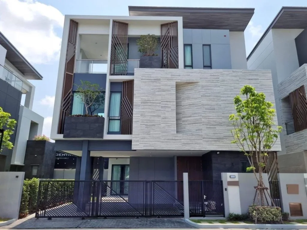 ให้เช่า Luxury house The Gentry Phatthanakan 2 New 4ห้องนอน