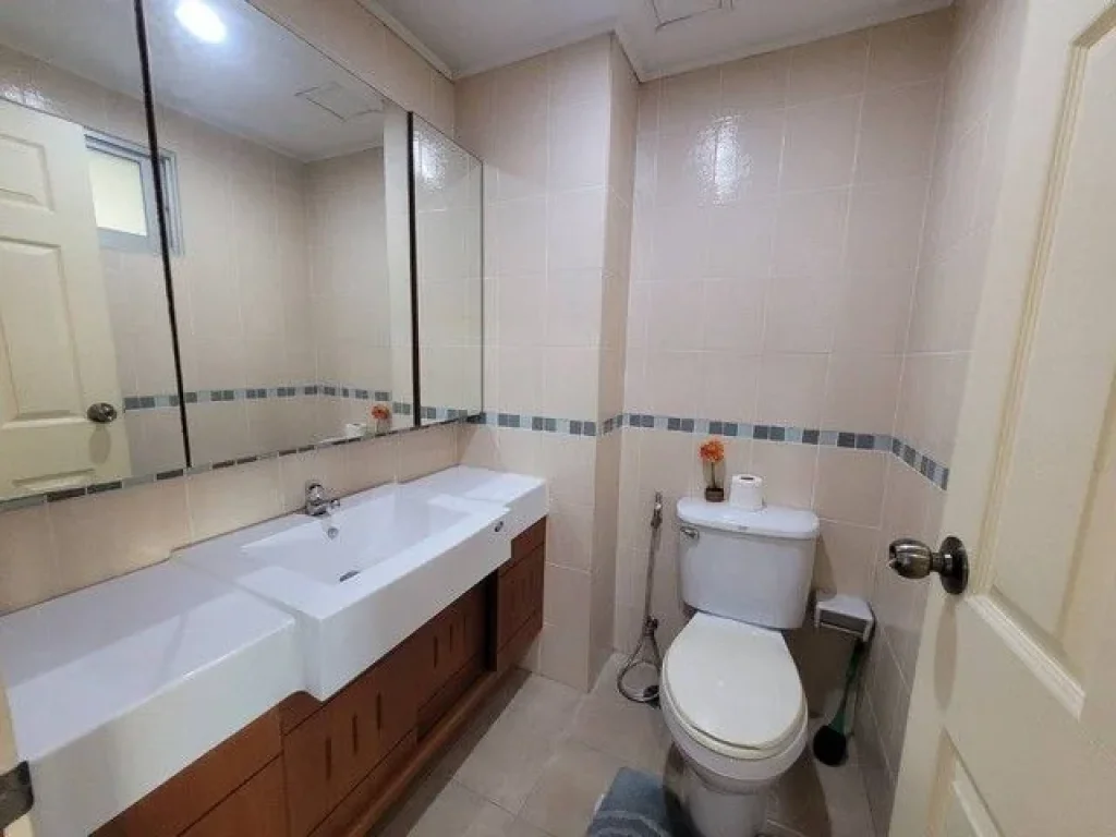 CONDO Lumpini Ville Cultural Center 61ตร-ม 2 BR ใกล้กับ MRT